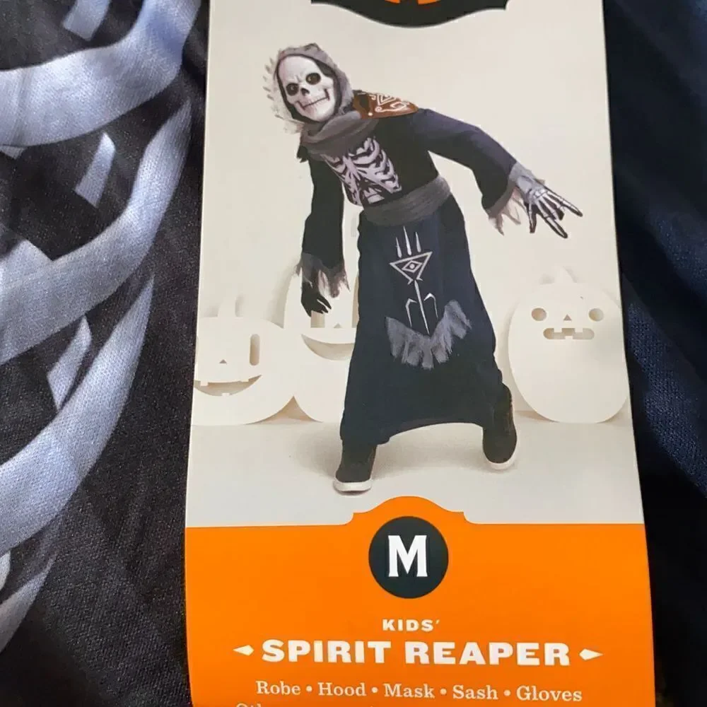 Kids Spirit Reaper Halloween Costume Size M (8-10) NWT *Suit and Sash only
